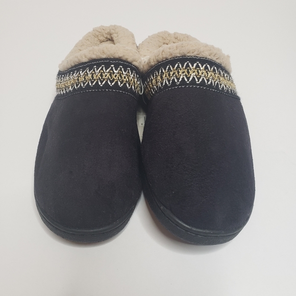 Pine Ridge Isotoner wmns sherpa black slippers